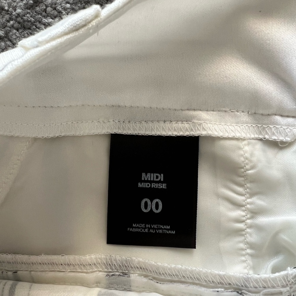 Express Linen MIDI Mid Rise Shorts - Picture 5 of 5